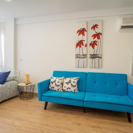 Apt. P/3 10' From The Beach W/Wifi In Torremolinos Bagian luar foto