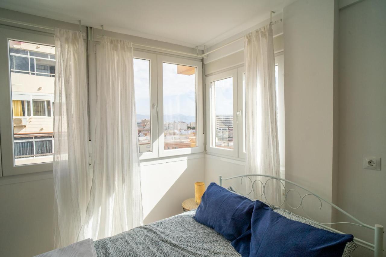 Apt. P/3 10' From The Beach W/Wifi In Torremolinos Bagian luar foto