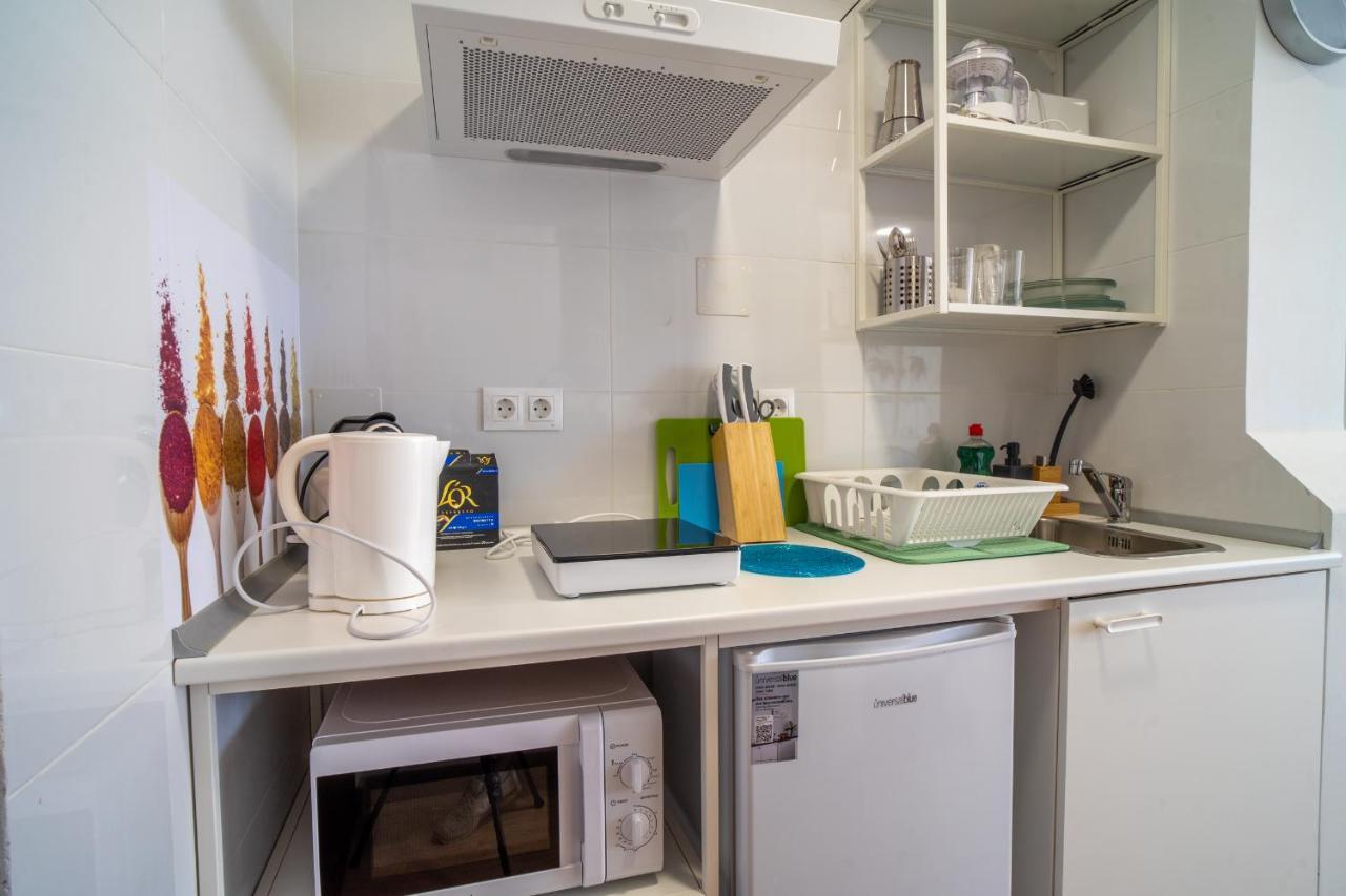 Apt. P/3 10' From The Beach W/Wifi In Torremolinos Bagian luar foto