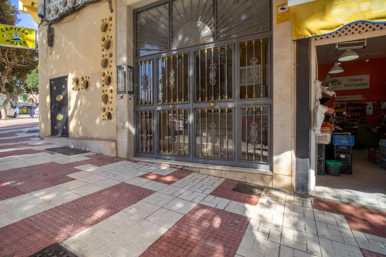 Apt. P/3 10' From The Beach W/Wifi In Torremolinos Bagian luar foto